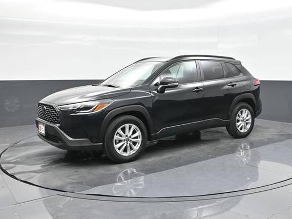 TOYOTA COROLLA CROSS 2025 7MUCAAAG5SV125433 image